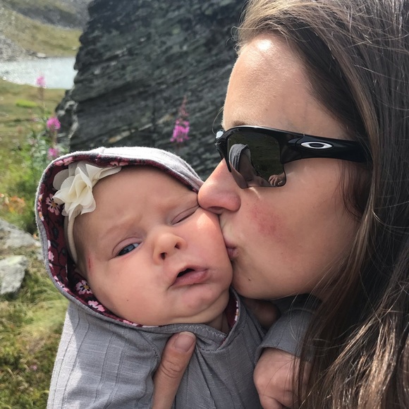 Meet your Posher, Marissa - Picture 1 of 1